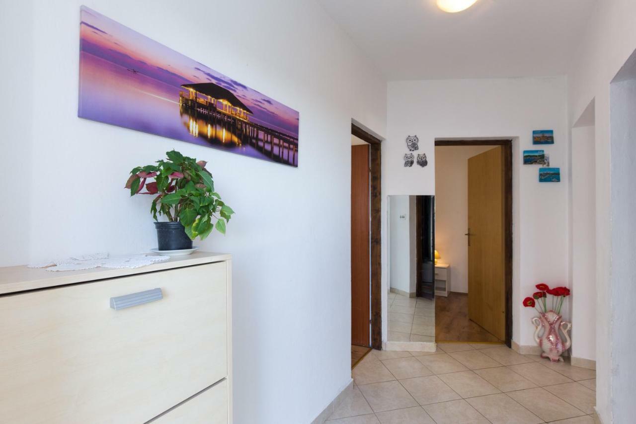 Apartments Karen Krk Town Zewnętrze zdjęcie