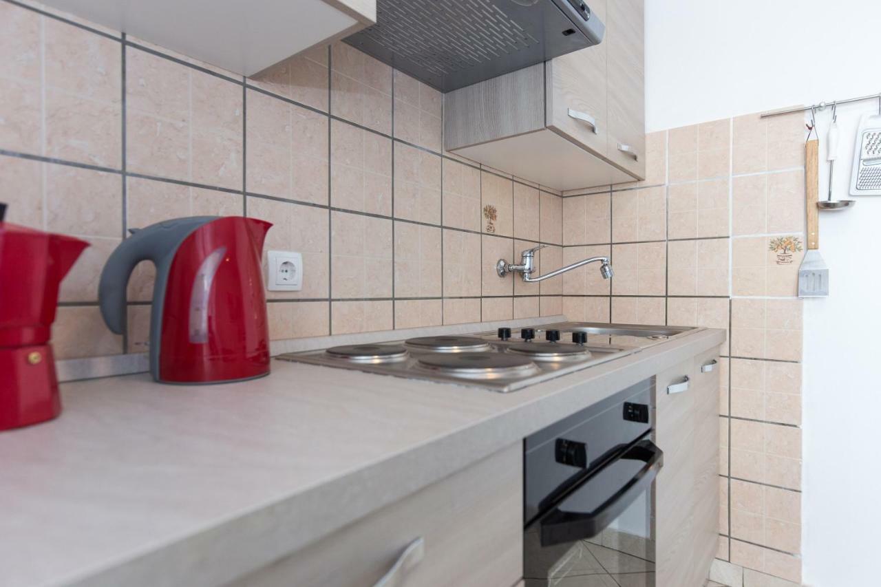 Apartments Karen Krk Town Zewnętrze zdjęcie